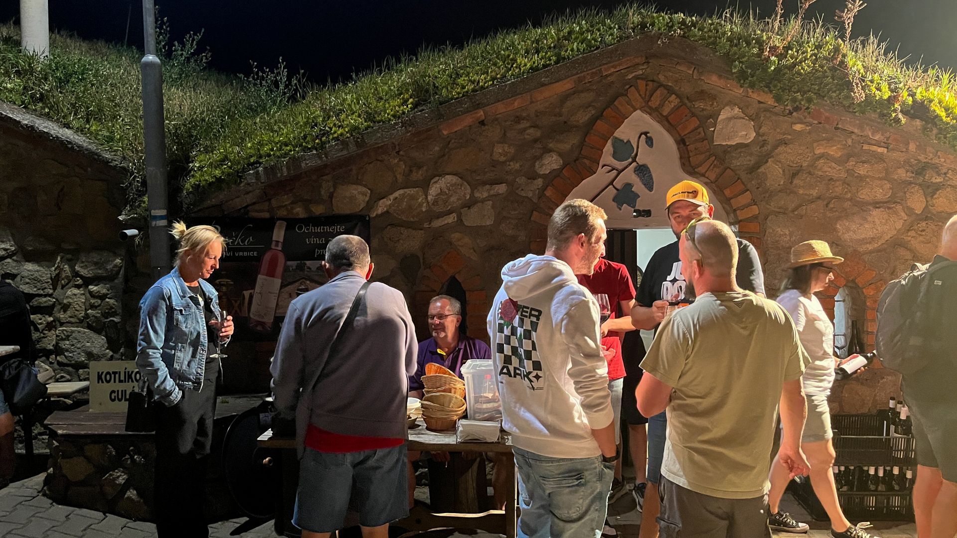 Sklepy Pod Hv zdami 2024 no n Otev en Sklepy Vina i Vrbice Sklepy Pod Hv zdami 2024 no n Otev en Sklepy Vina i Vrbice